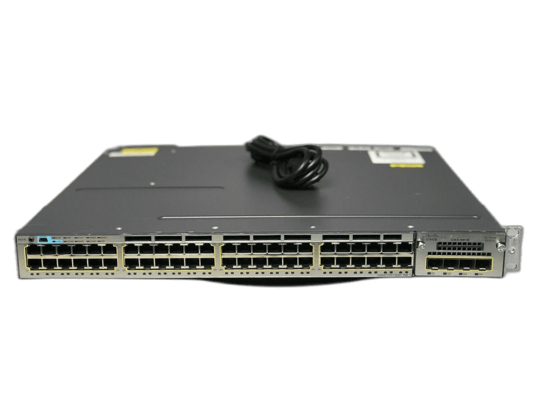 Cisco Catalyst WS-C3750X-48PF: обзорное фото передней панели, комплектация зависит от предложения