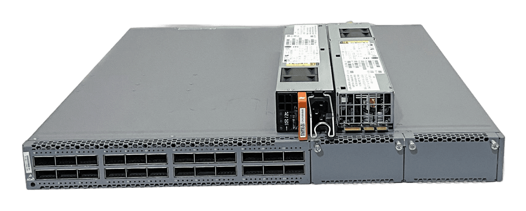 Juniper QFX5100-24Q-3AFI, вид спереди